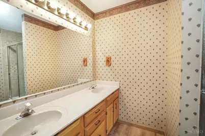 945 Loveland Miamiville Road, Miami Township, OH 45140 - Photo 25