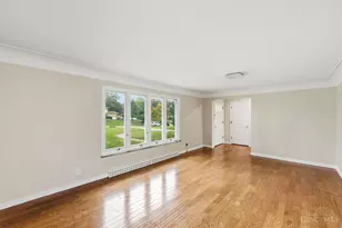 10489 Cinderella Dr, Montgomery, OH 45242 - Photo 5