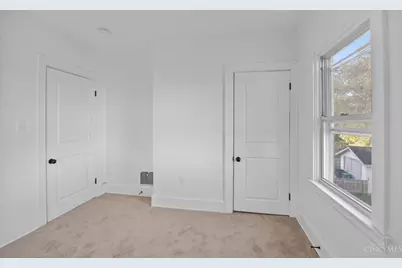 3635 Barberry Avenue, Cincinnati, OH 45207 - Photo 23