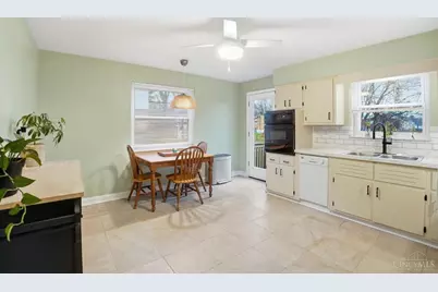 540 Morrvue Drive, Delhi Township, OH 45238 - Photo 11