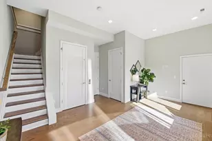 2636 Riverside Dr, Cincinnati, OH 45202 - Photo 3