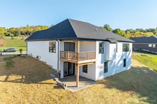 1319 Peregrine Way, Hamilton, OH 45013 - Photo 47