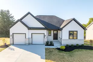 1319 Peregrine Way, Hamilton, OH 45013 - Photo 1