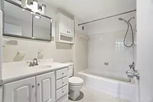 2324 Madison Rd, Cincinnati, OH 45208 - Photo 25