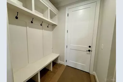 7411 Elm Street, Columbia Township, OH 45227 - Photo 11