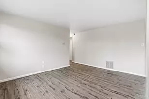 462 Randolph St, Wilmington, OH 45177 - Photo 9