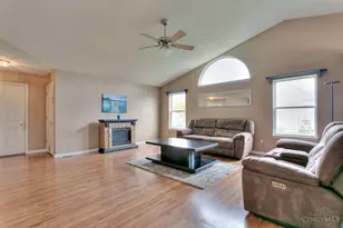 7 Glenside Dr, Batavia Township, OH 45102 - Photo 7