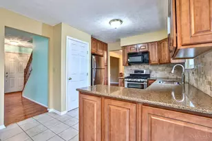 8244 Springleaf Lake Dr, Colerain Township, OH 45247 - Photo 17