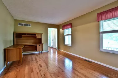 8244 Springleaf Lake Drive, Colerain Township, OH 45247 - Photo 7