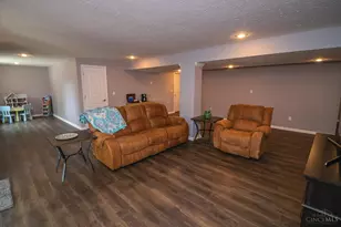 1331 Peregrine Way, Hamilton, OH 45013 - Photo 7