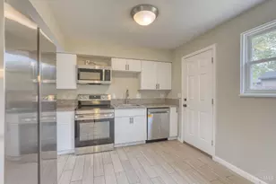 833 W Galbraith Rd, Springfield Township, OH 45231 - Photo 5