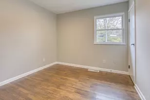 833 W Galbraith Rd, Springfield Township, OH 45231 - Photo 11