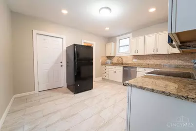 1619 Powers Street, Cincinnati, OH 45223 - Photo 7