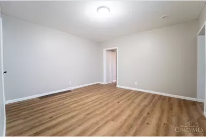 1619 Powers Street, Cincinnati, OH 45223 - Photo 3