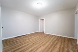 1619 Powers St, Cincinnati, OH 45223 - Photo 3