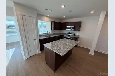 6565 Hillside Dr, Goshen, OH 45122 - Photo 3