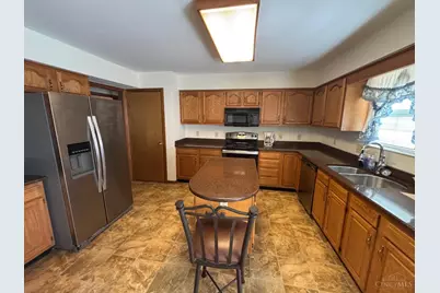 7109 Maple Creek Drive, Liberty Township, OH 45044 - Photo 3