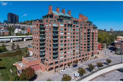 900 Adams Crossing #6800, Cincinnati, OH 45202 - Photo 3