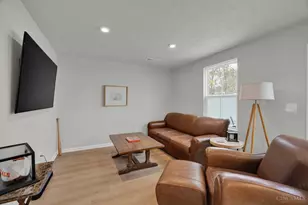 34 Wentworth Ln, Deer Park, OH 45236 - Photo 3