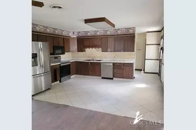 811 N High Street, Hillsboro, OH 45133 - Photo 3