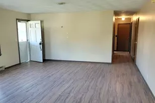 811 N High St, Hillsboro, OH 45133 - Photo 5