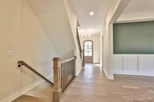 7556 Shawnee Run Rd, Madeira, OH 45243 - Photo 5