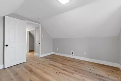 5696 Biscayne Avenue, Green Township, OH 45248 - Photo 25