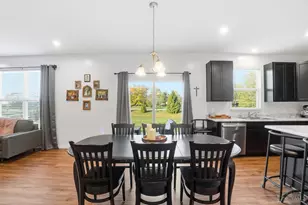 1607 Kilbarron Dr, Hamilton Township, OH 45152 - Photo 11