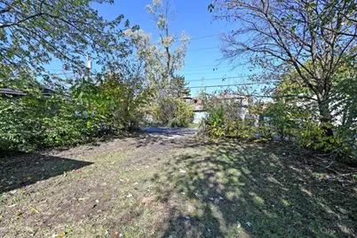 221 E Siebenthaler Avenue, Dayton, OH 45405 - Photo 7