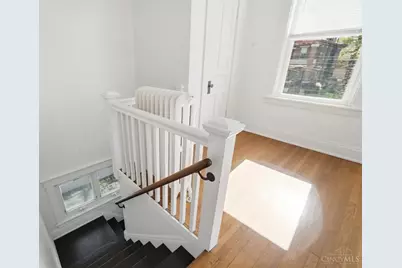2842 Observatory Avenue, Cincinnati, OH 45208 - Photo 23