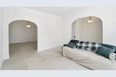 2842 Observatory Avenue, Cincinnati, OH 45208 - Photo 9