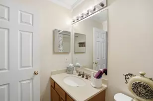 845 Village Green Pkwy, Hamilton Township, OH 45039 - Photo 21