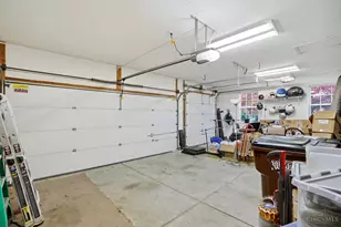 845 Village Green Pkwy, Hamilton Township, OH 45039 - Photo 43