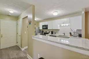 8517 Breezewood Ct, West Chester, OH 45069 - Photo 11