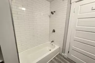 3846 Reading Rd, Cincinnati, OH 45229 - Photo 15