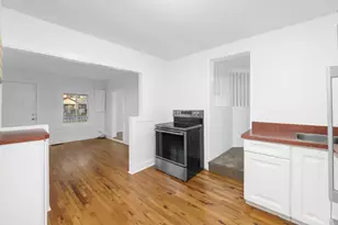 8811 Pine Rd, Sycamore Township, OH 45242 - Photo 9