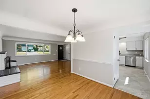 3699 Krierview Dr, Green Township, OH 45248 - Photo 7