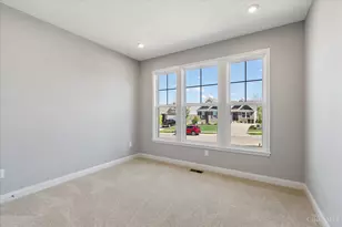 5200 Long Meadow Dr, Middletown, OH 45005 - Photo 21