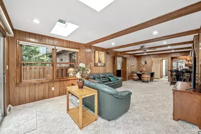 10900 Yorkway Lane, Montgomery, OH 45249 - Photo 13