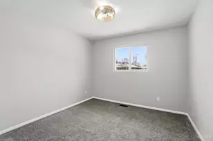 302 Highland Dr, Englewood, OH 45322 - Photo 43