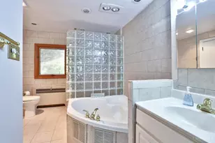 1650 Colonial Dr, Green Township, OH 45238 - Photo 17