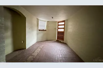 2304 Upland Place, Cincinnati, OH 45206 - Photo 43