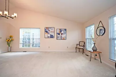 12168 Crestfield Court, Symmes Township, OH 45249 - Photo 9