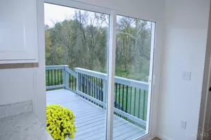 5750 Azra Ct, Hamilton Township, OH 45152 - Photo 9