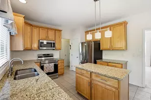 2585 Hingham Ln, Centerville, OH 45459 - Photo 9