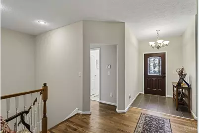 8022 Stonegate Drive, Anderson Township, OH 45255 - Photo 9