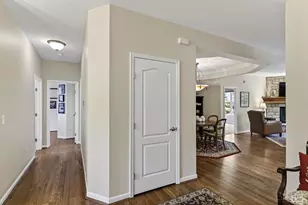 8022 Stonegate Dr, Anderson Township, OH 45255 - Photo 11