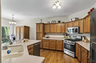 8022 Stonegate Dr, Anderson Township, OH 45255 - Photo 23