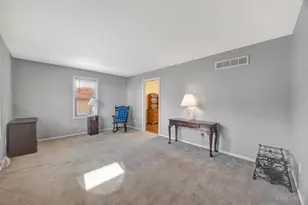 6855 Sayler Ave, Cincinnati, OH 45233 - Photo 9