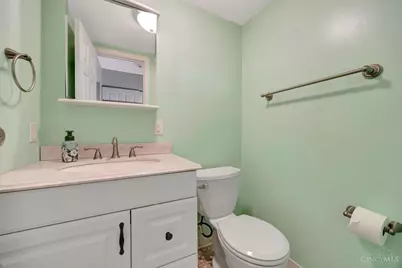 6855 Sayler Avenue, Cincinnati, OH 45233 - Photo 19